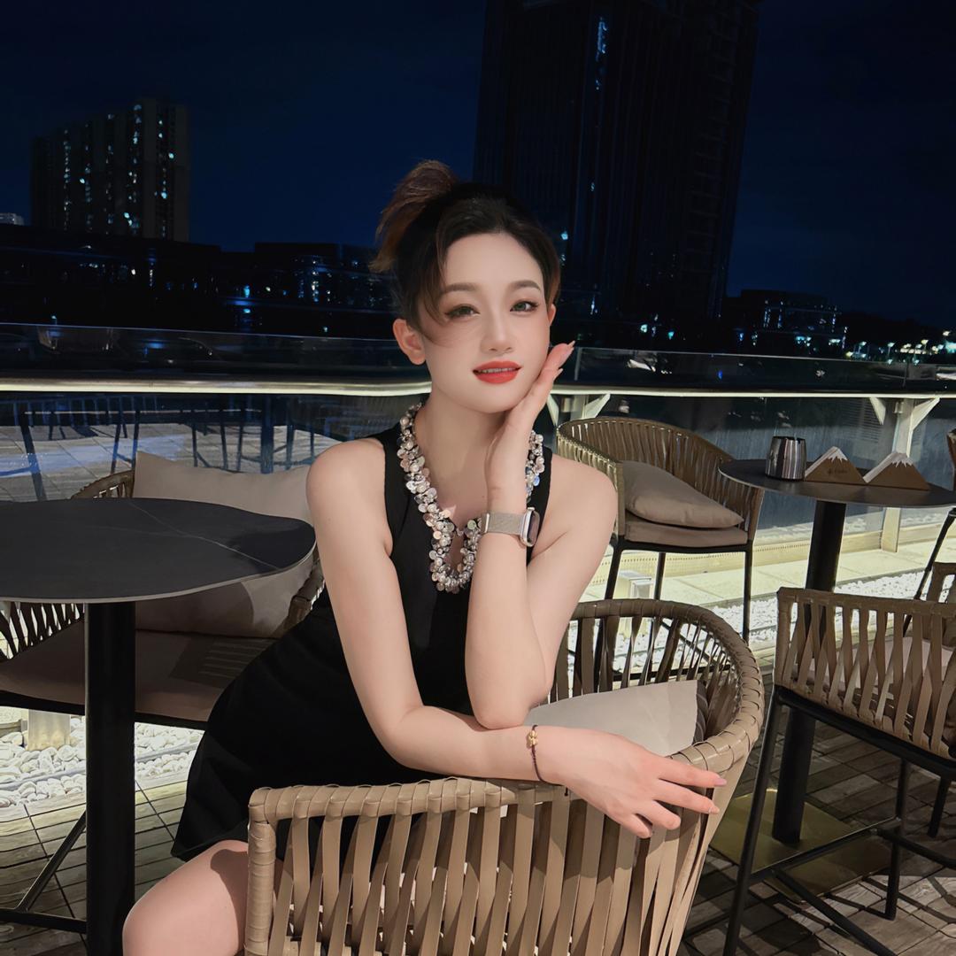 优优（品牌女装折扣号~)