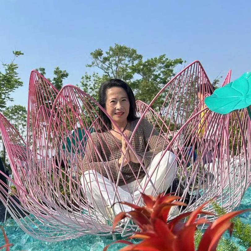芸芸