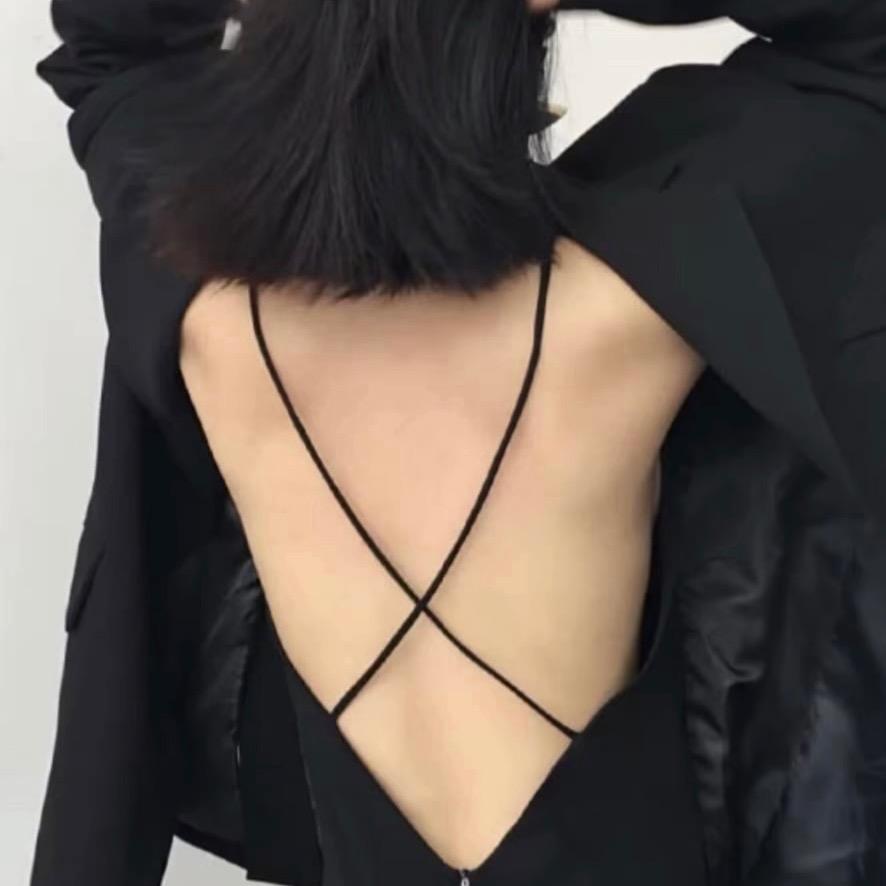 ℒ Ꮍ ℋ﹏.