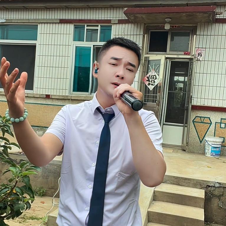 朋朋歌🎙️