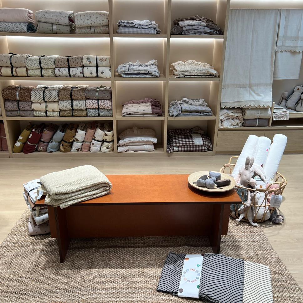 云朵轻语家纺店