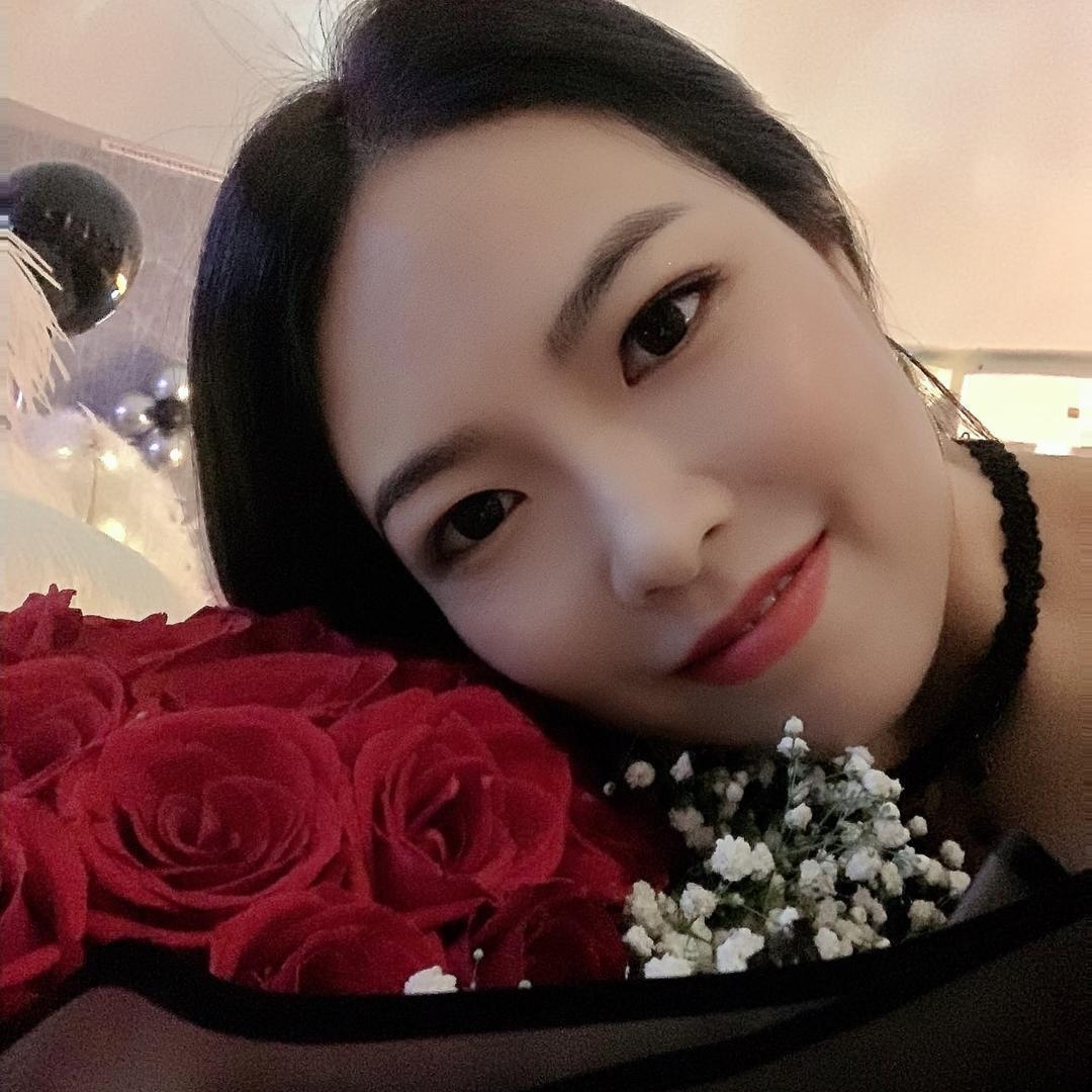 艾美大牌女装
