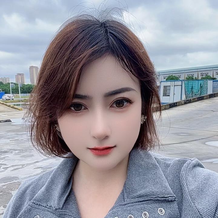 筱高七天拿本子