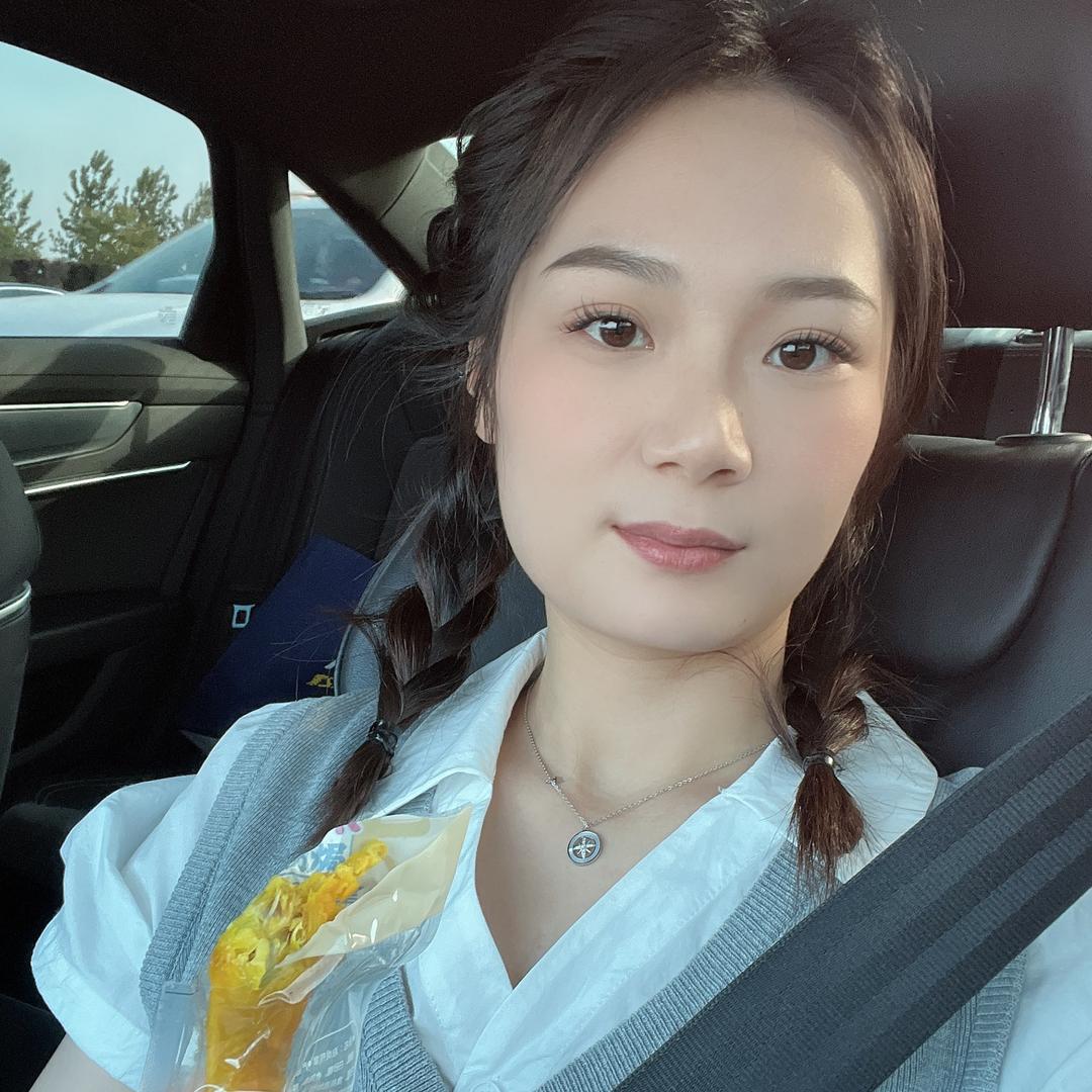 小灰你别笑🌞