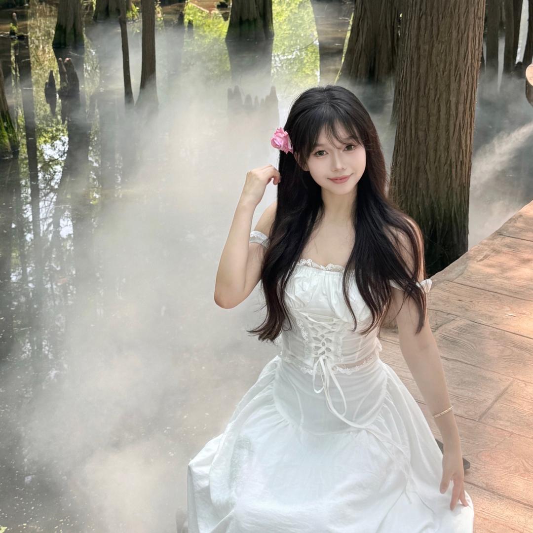 NiNi-Tiny Glows