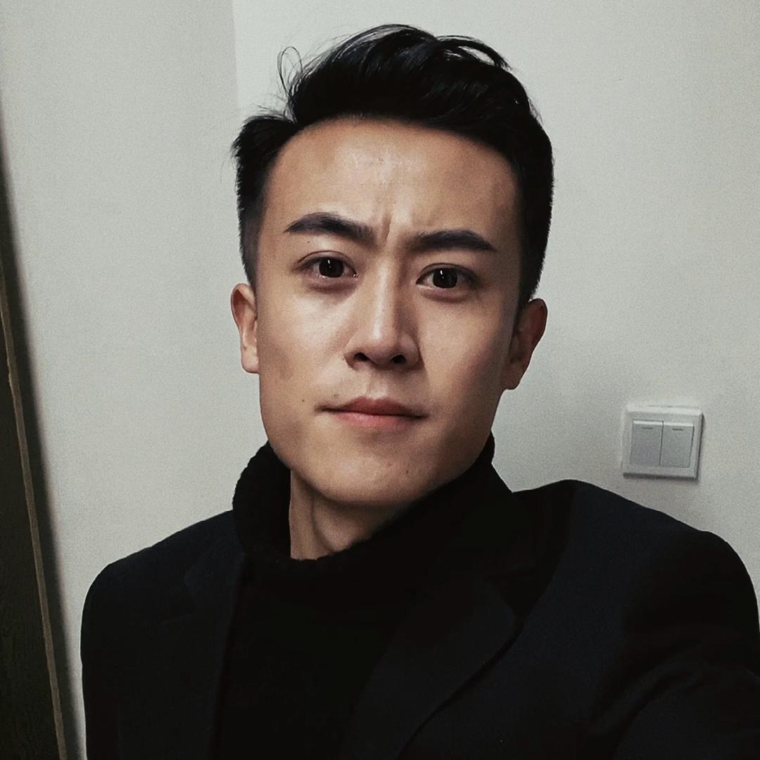 还是叫我坤少吧