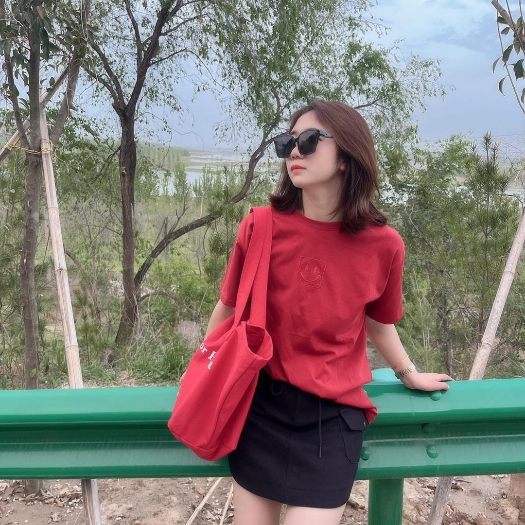 小荣荣💋💋💋