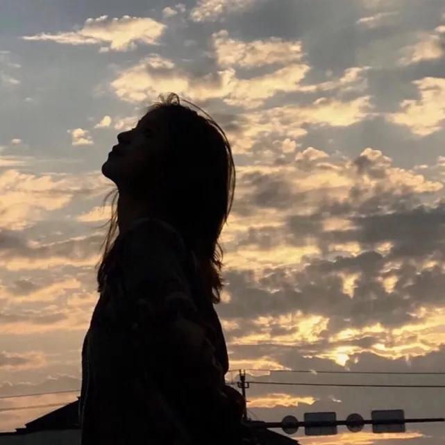 云