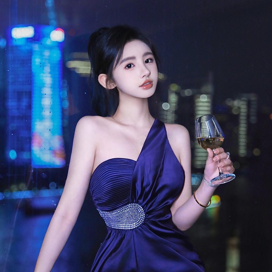 @黄析羽
