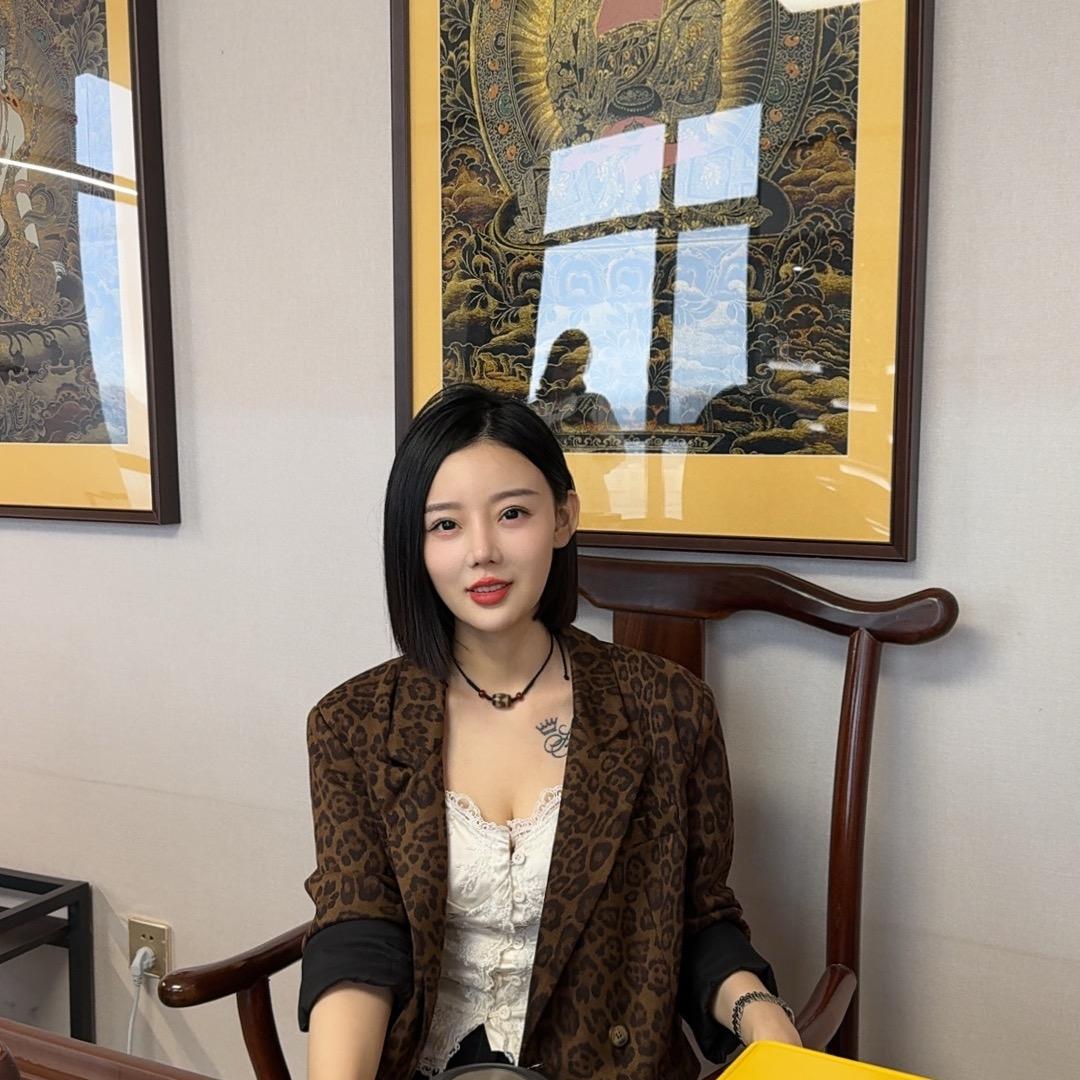 刘娇娇 ( 刘垚娇)