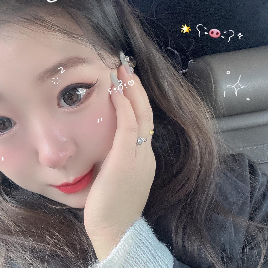 村花很美腻