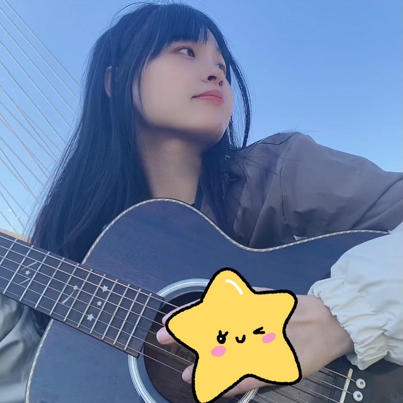 小鱼弹吉他🎸