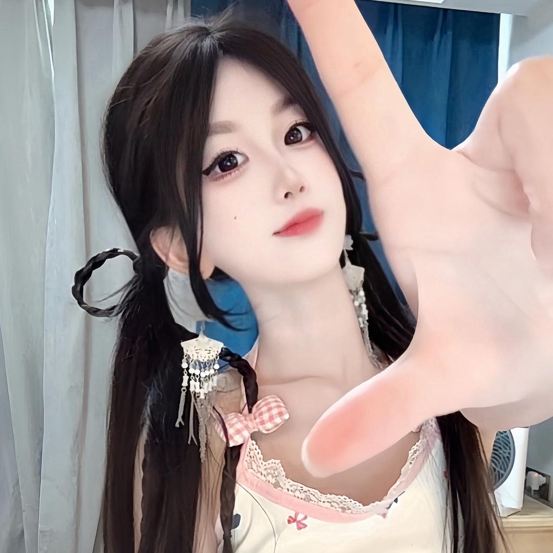 维维meimei(上海炎炎璀璨文化传媒)