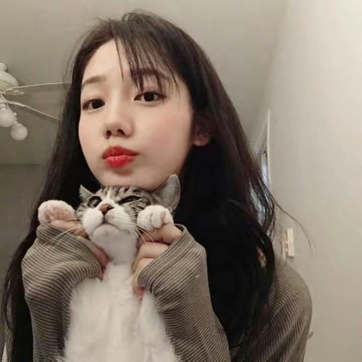 伊伊的女装店
