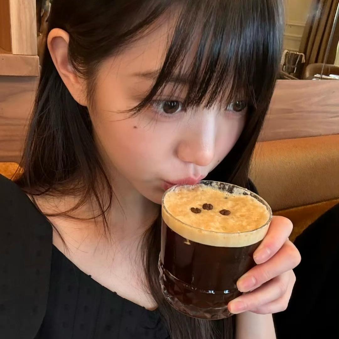 小狗耶耶头像