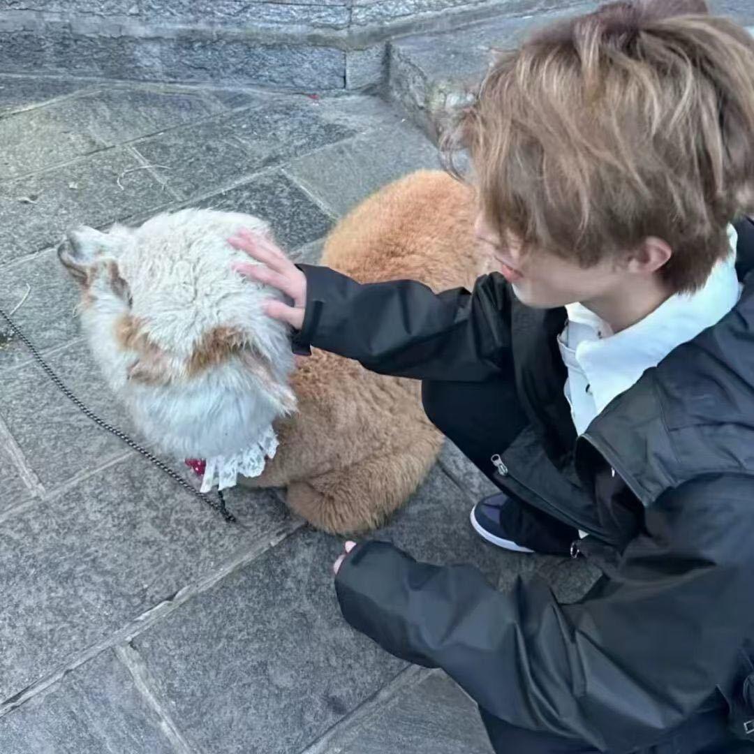 周斯越jay.