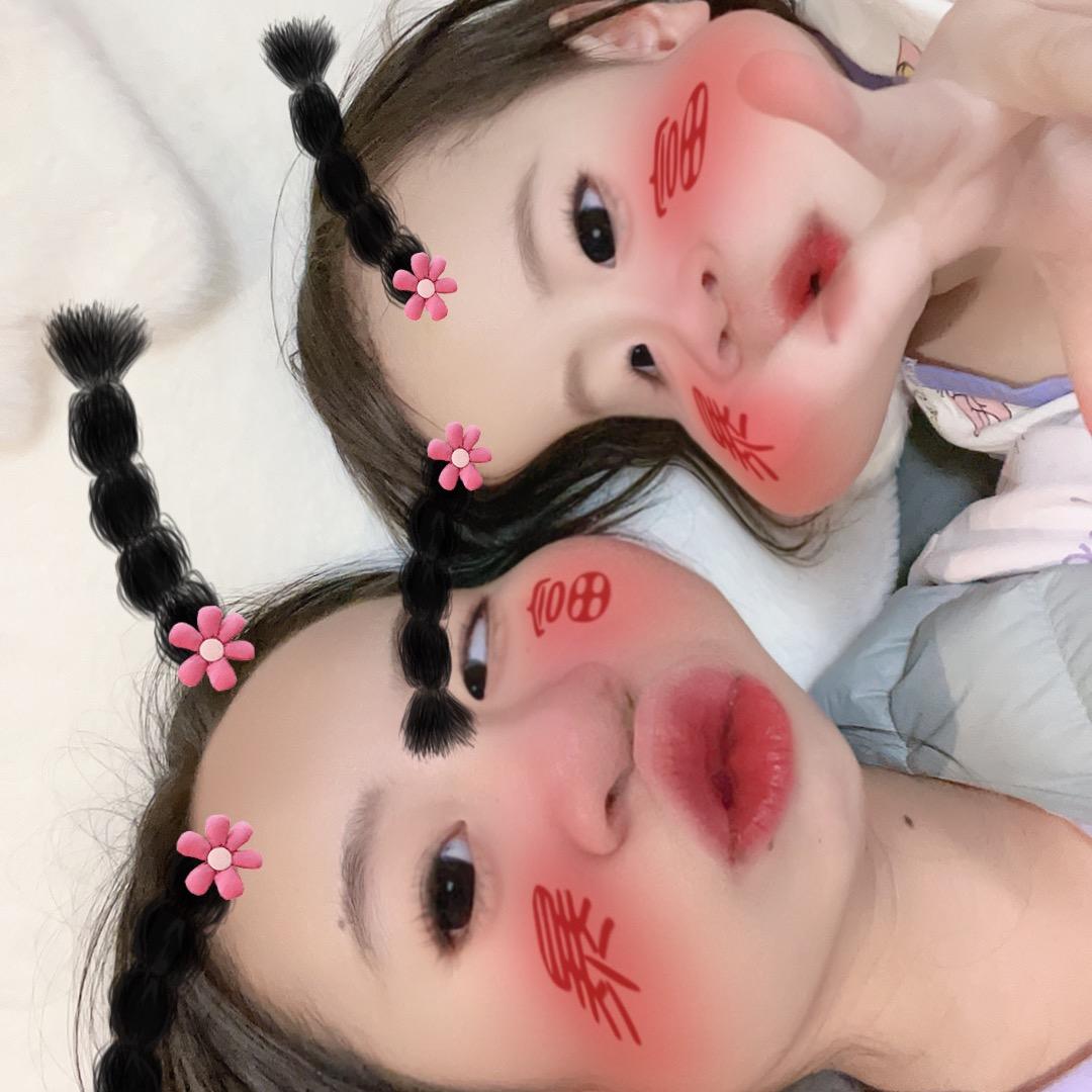 小桃子🍑 李