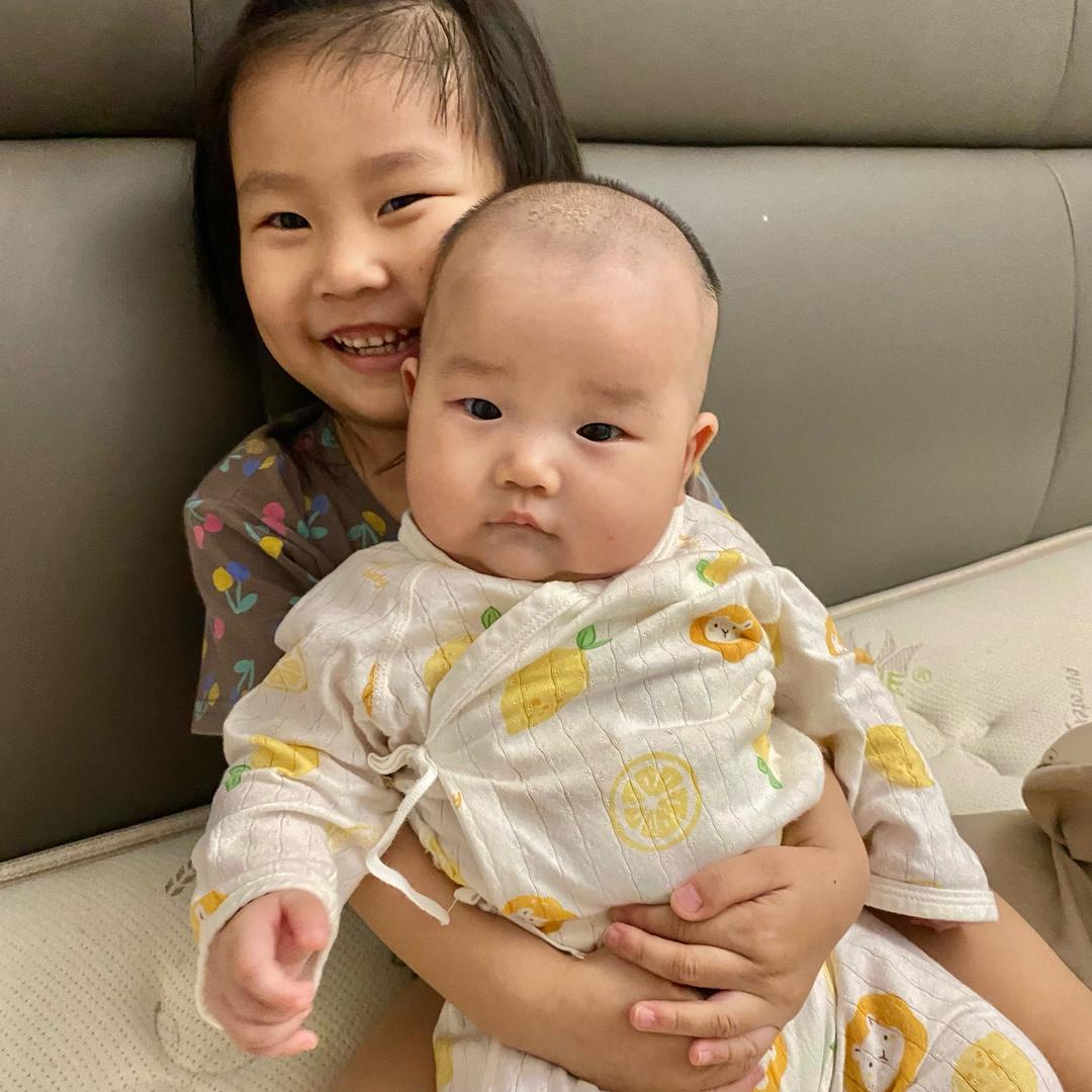 欣欣麻麻