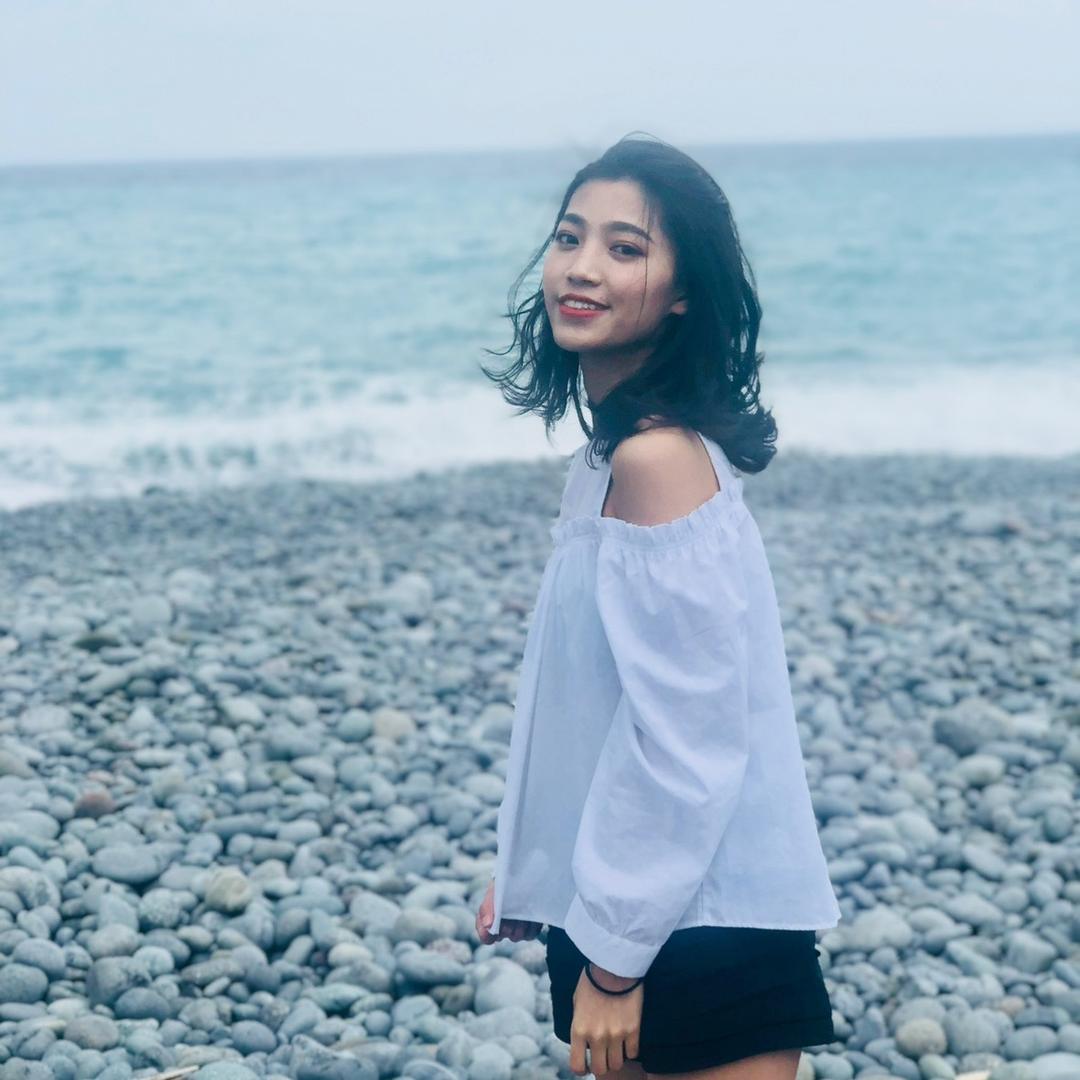 樂瞳哆兒❤️燕芬