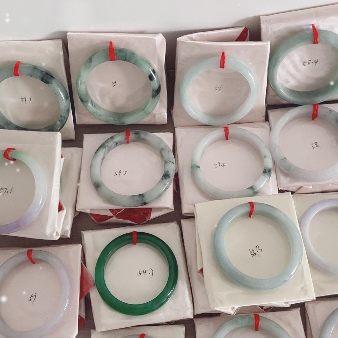 凤凰翡翠艺术精品店