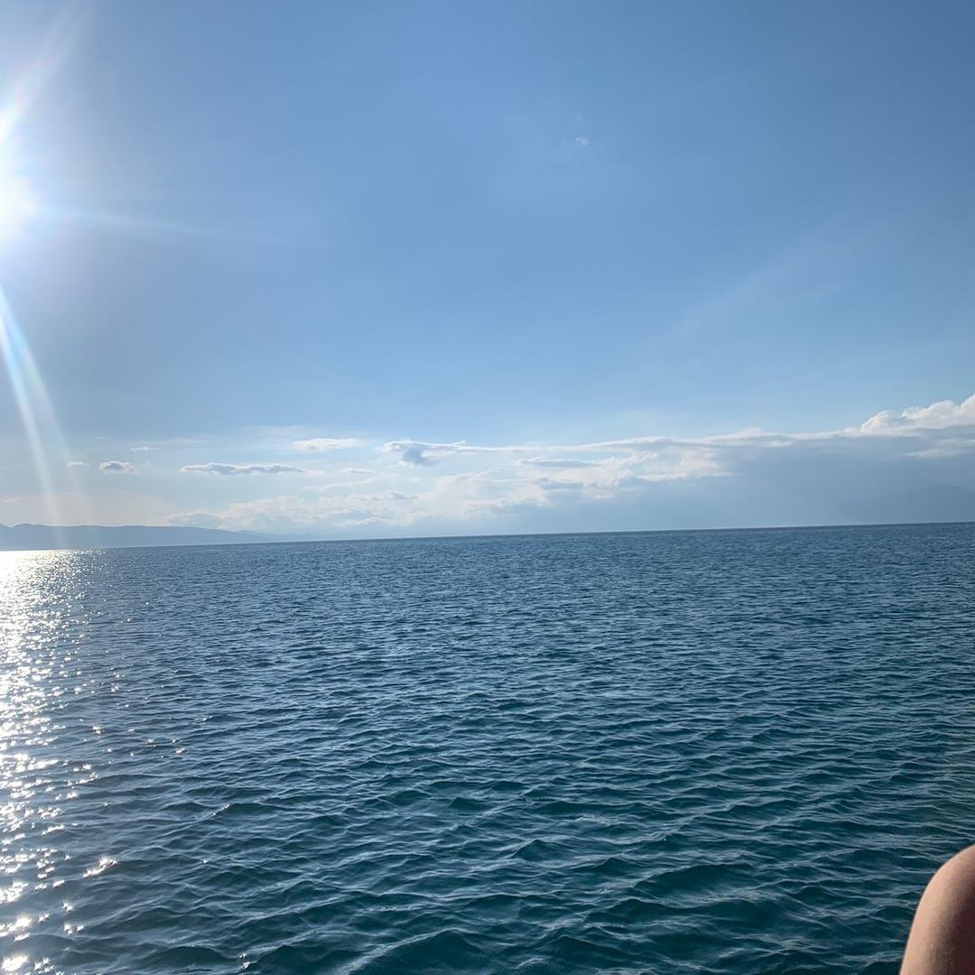 草莓味的冰淇淋🍦🌈