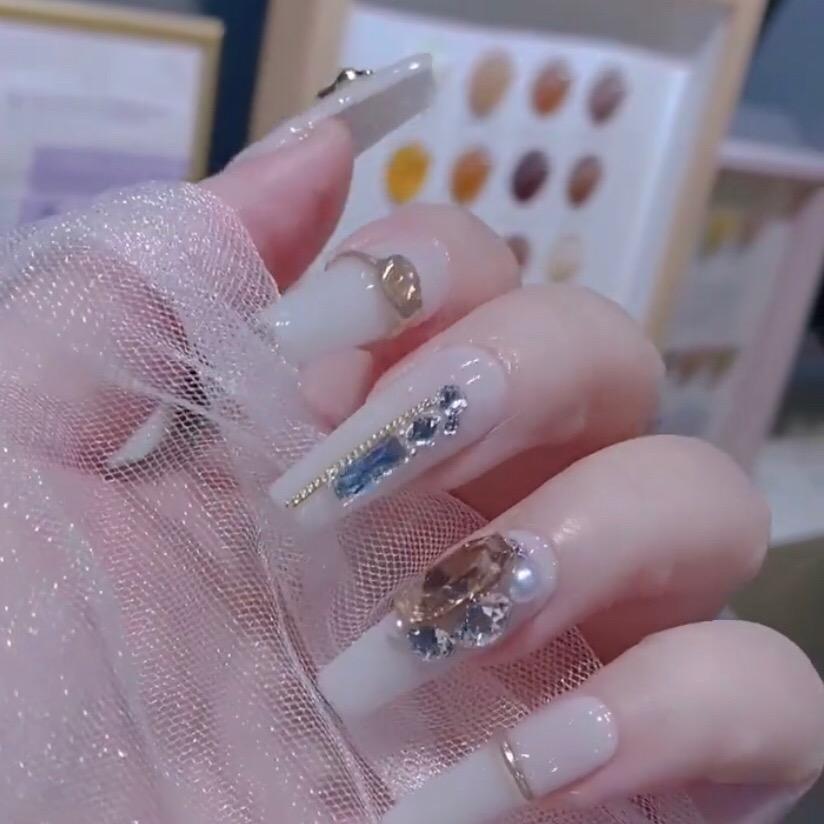 南漳县静静美容美甲店