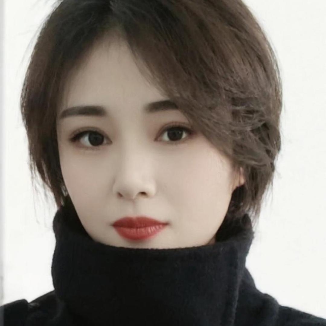 ᰔᩚ⃟妖魅儿