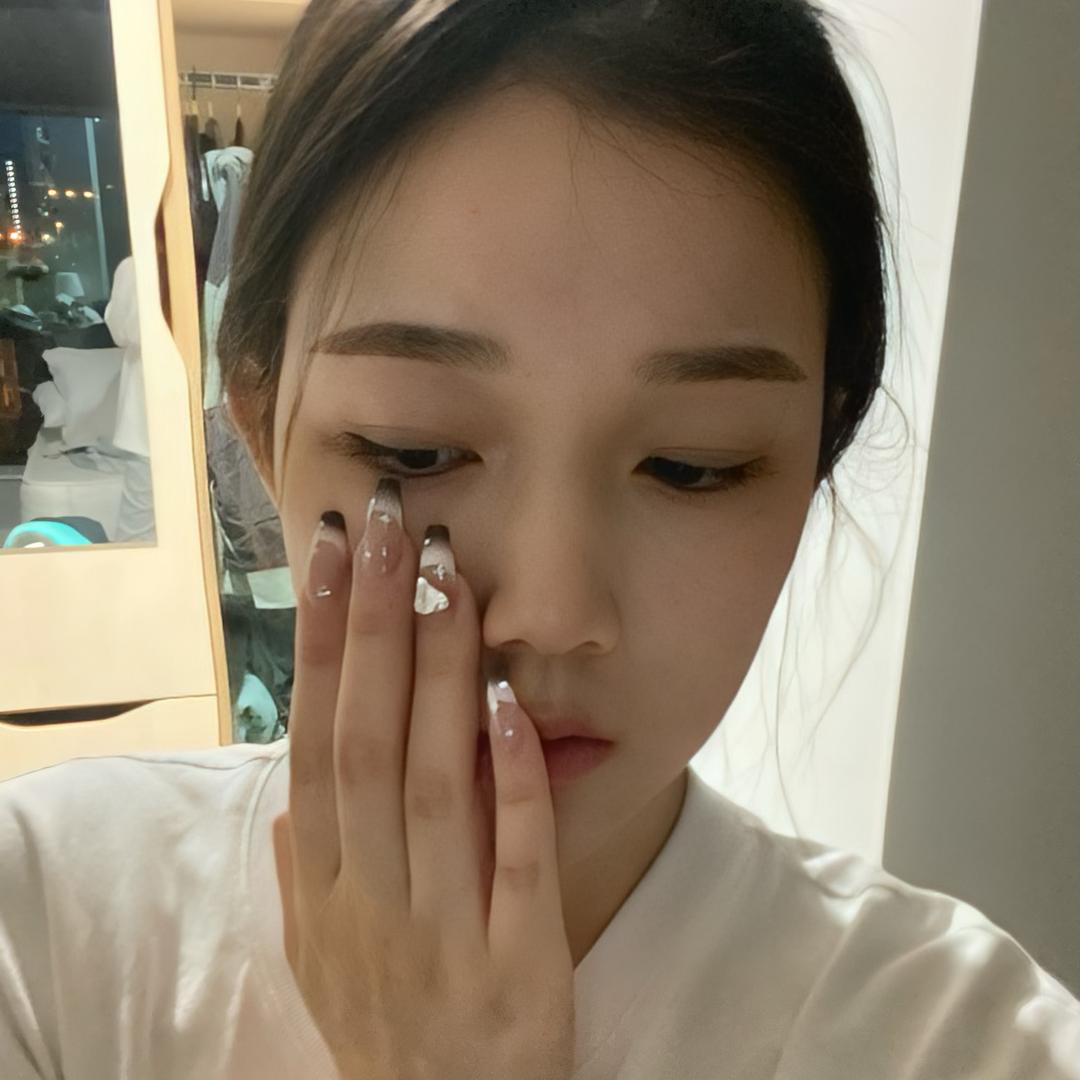 洗了个脸