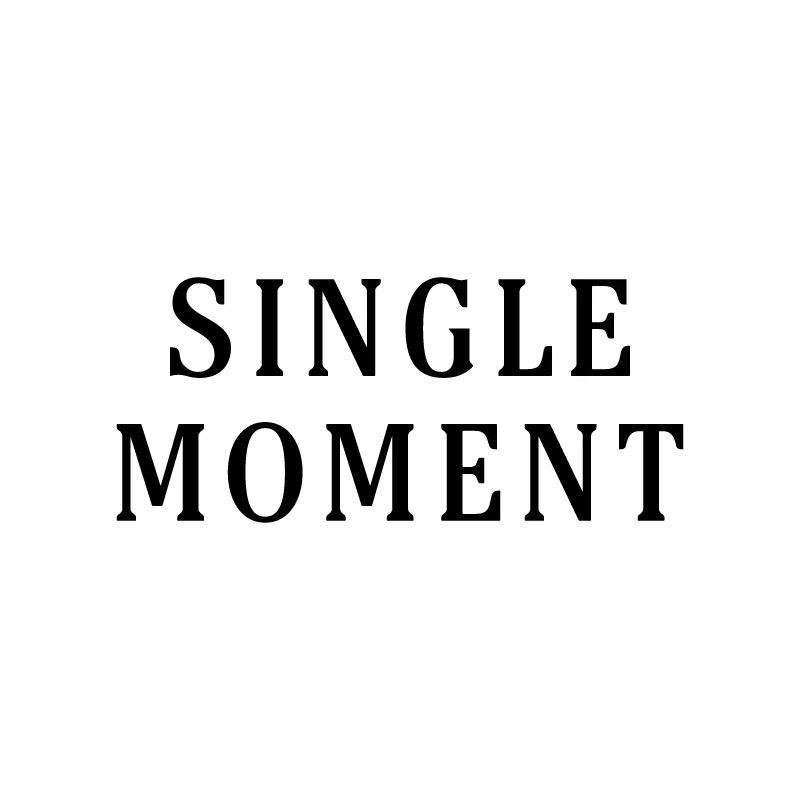 SINGLE MOMENT