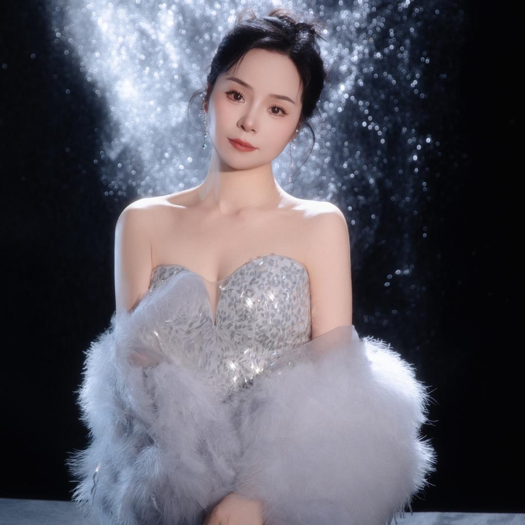 清颜🌹