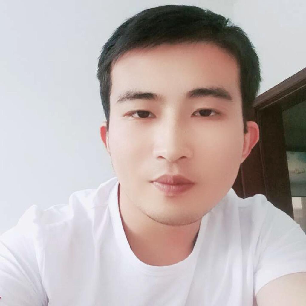 夹在指尖的🚬🔥