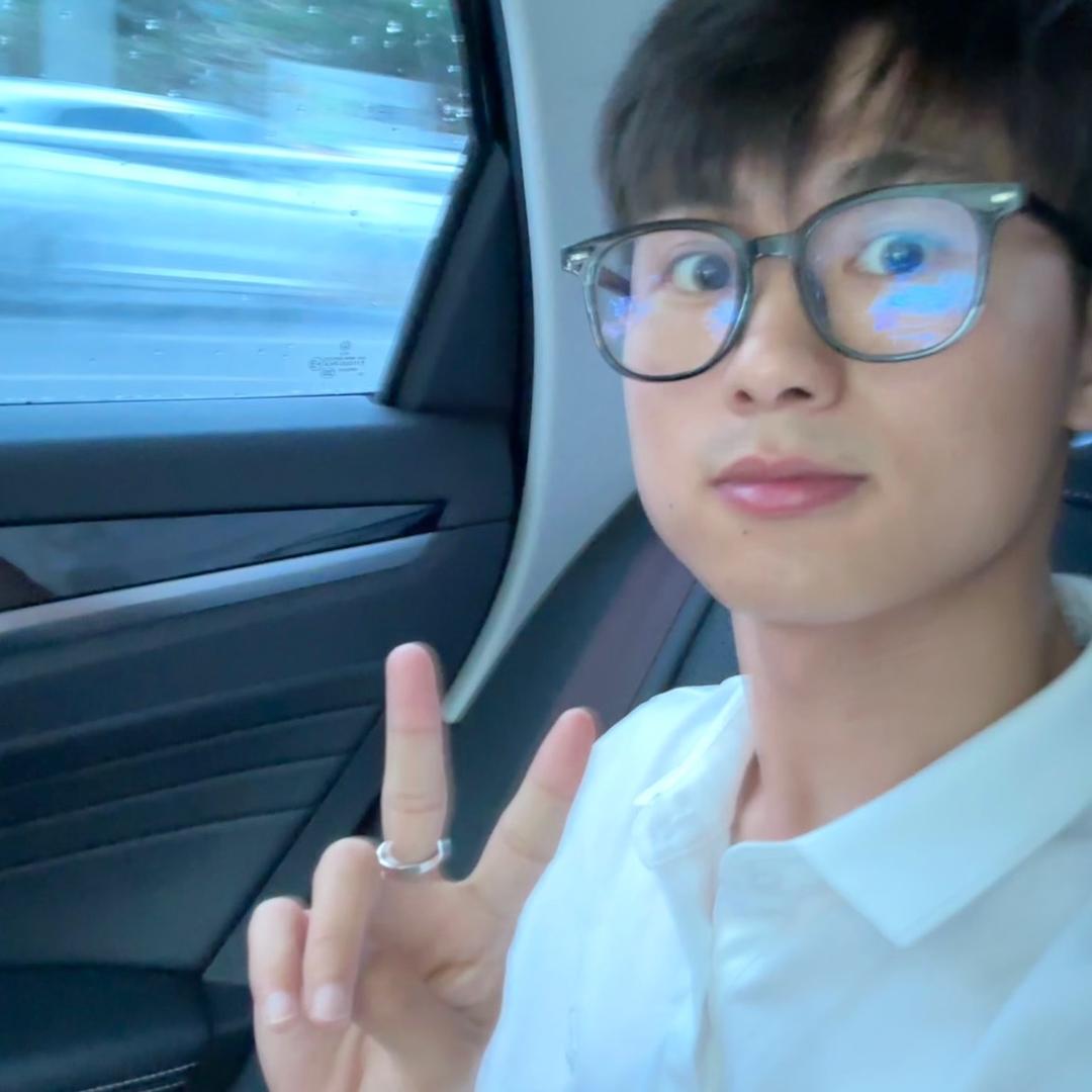 广西国商院小李学长