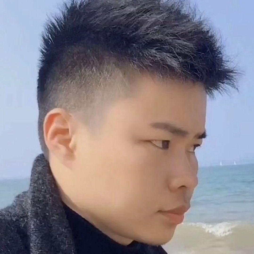 左拥万依一阿蛮满