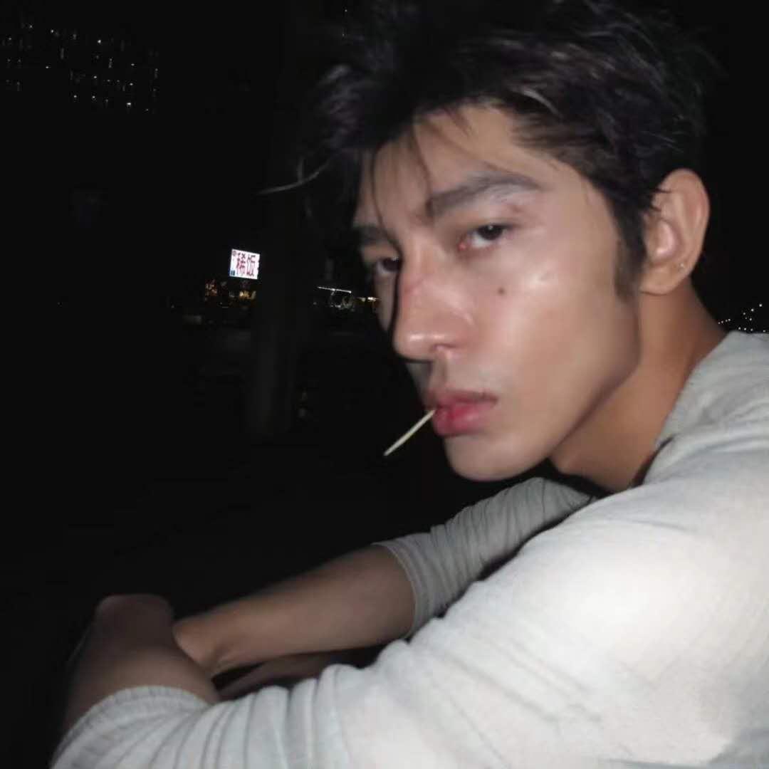 711