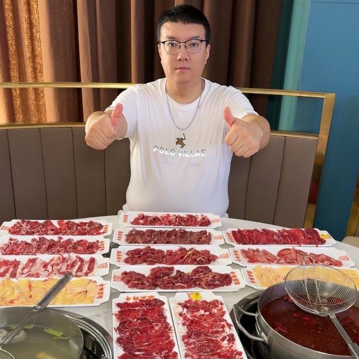 吴探长吃喝玩乐