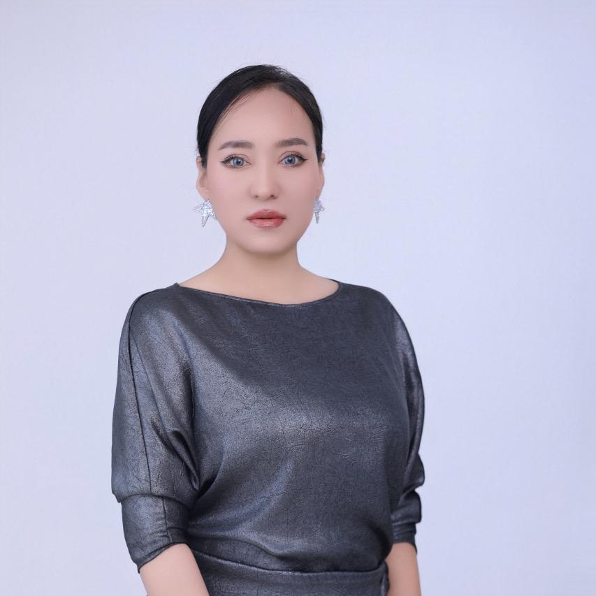 rayhanna 婚纱摄影创始人化妆大师