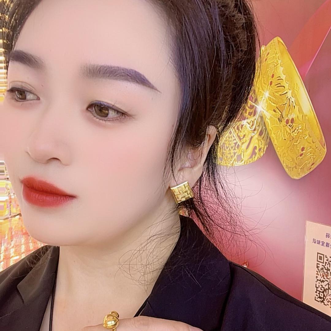 小亚（吃喝玩乐）