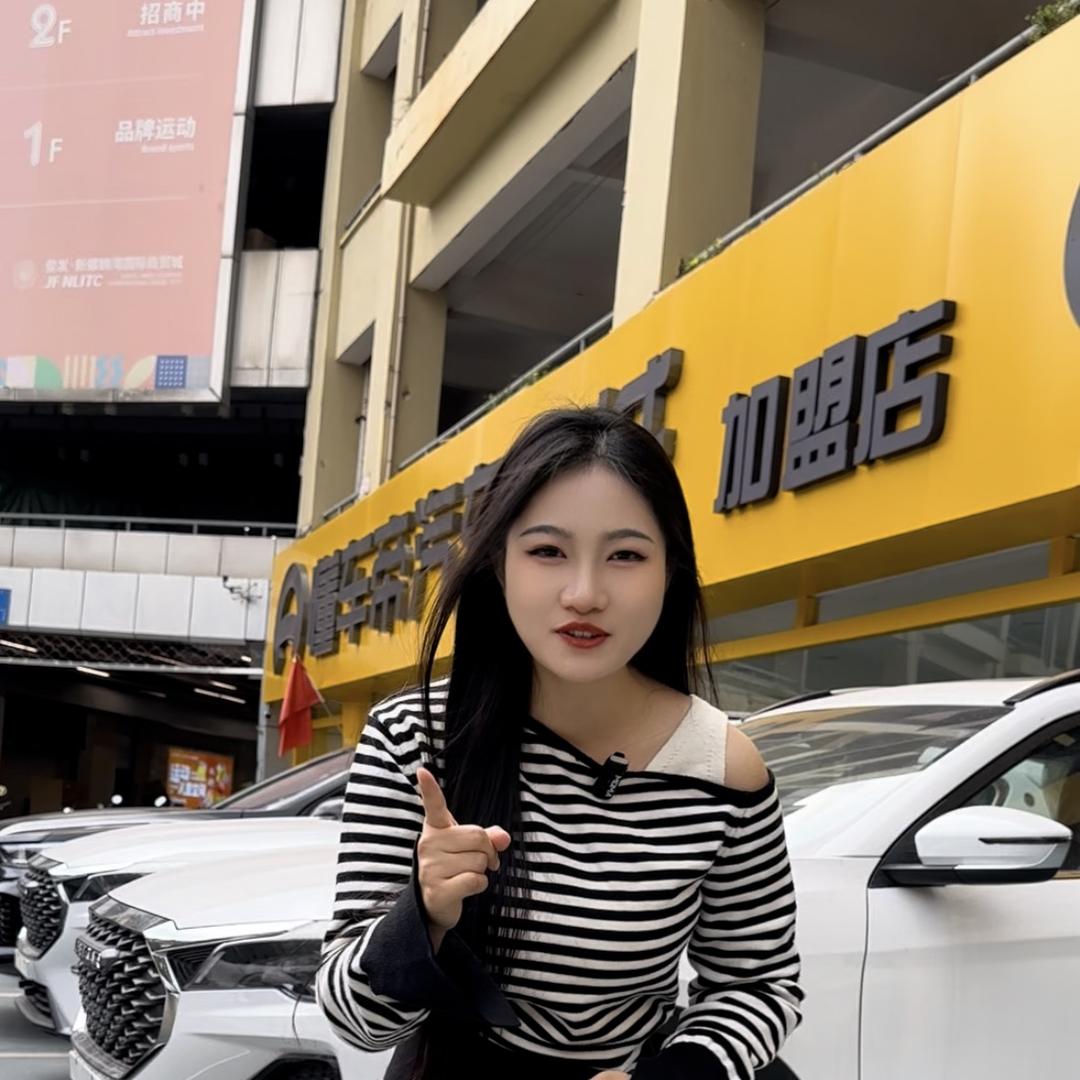 昆明曙现新车（报价）何老板