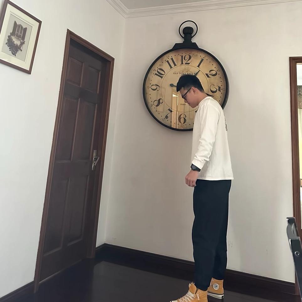 杨八两东北地摊烤肉