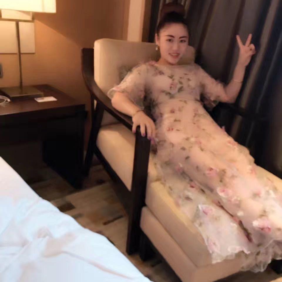 A十名媛范女装馆