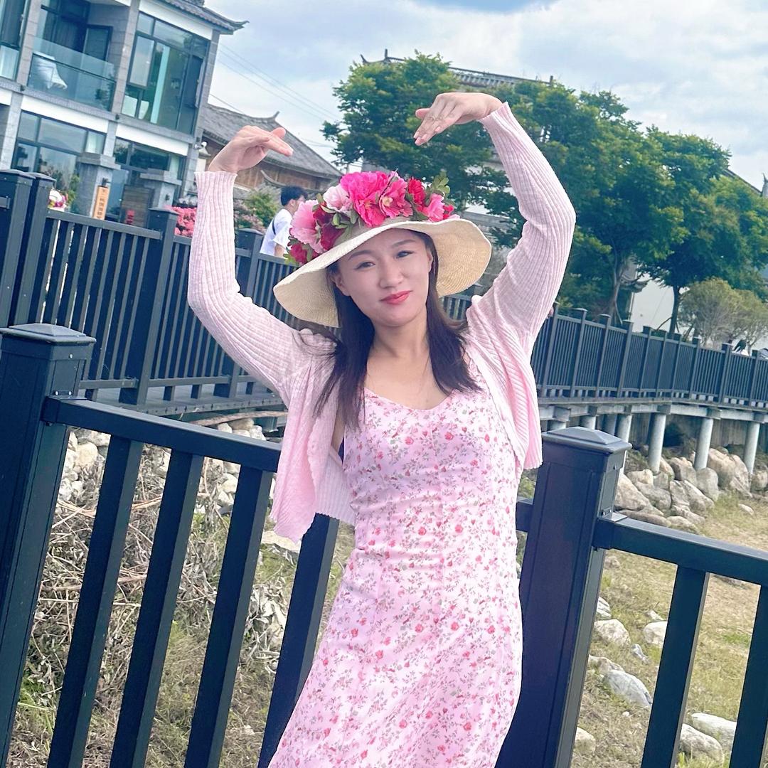 丽丽