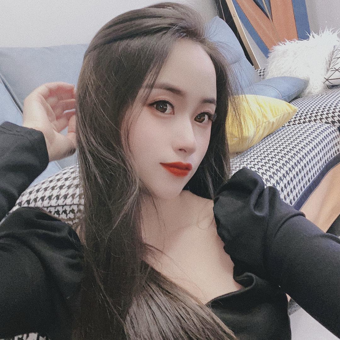 李娜.
