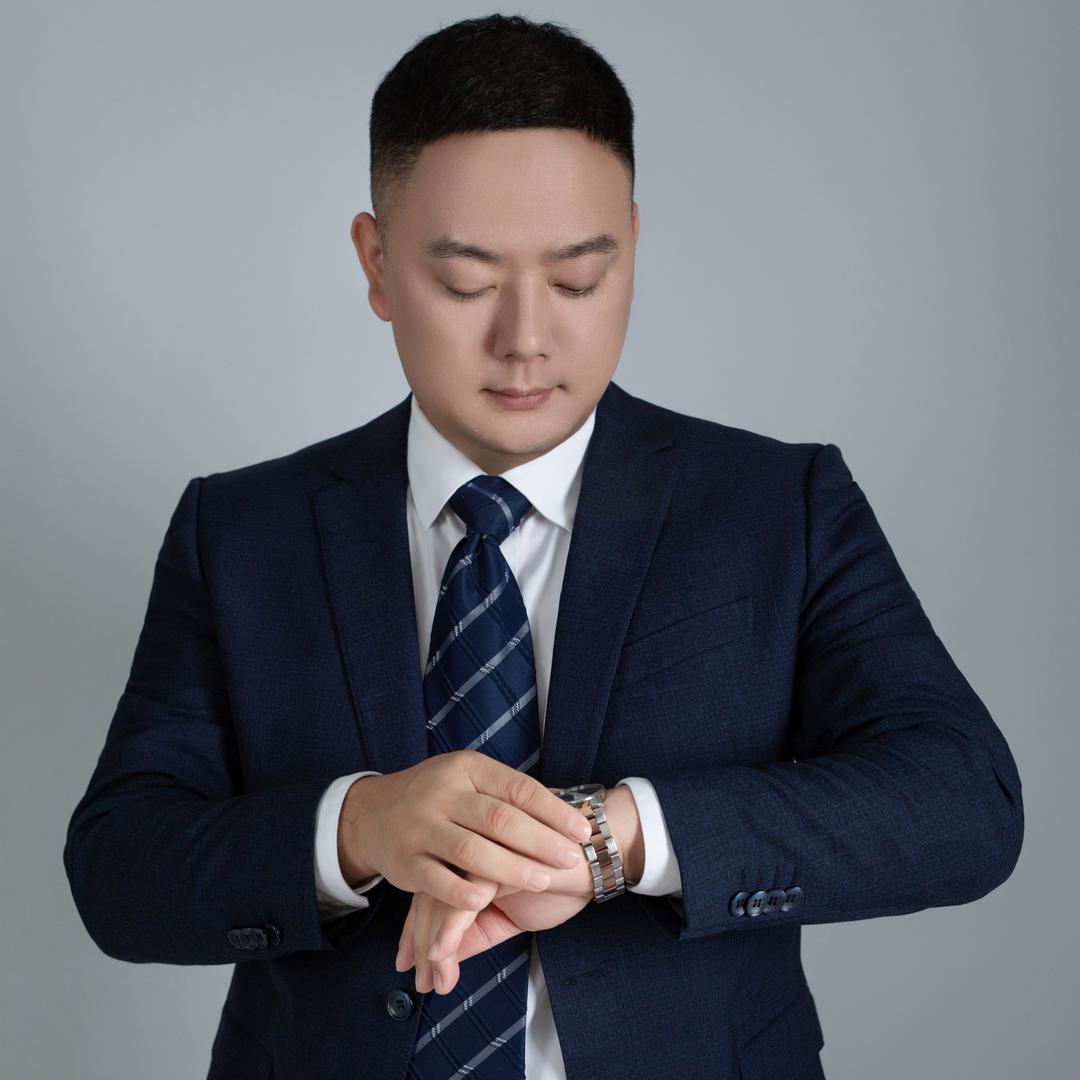 黄俊利