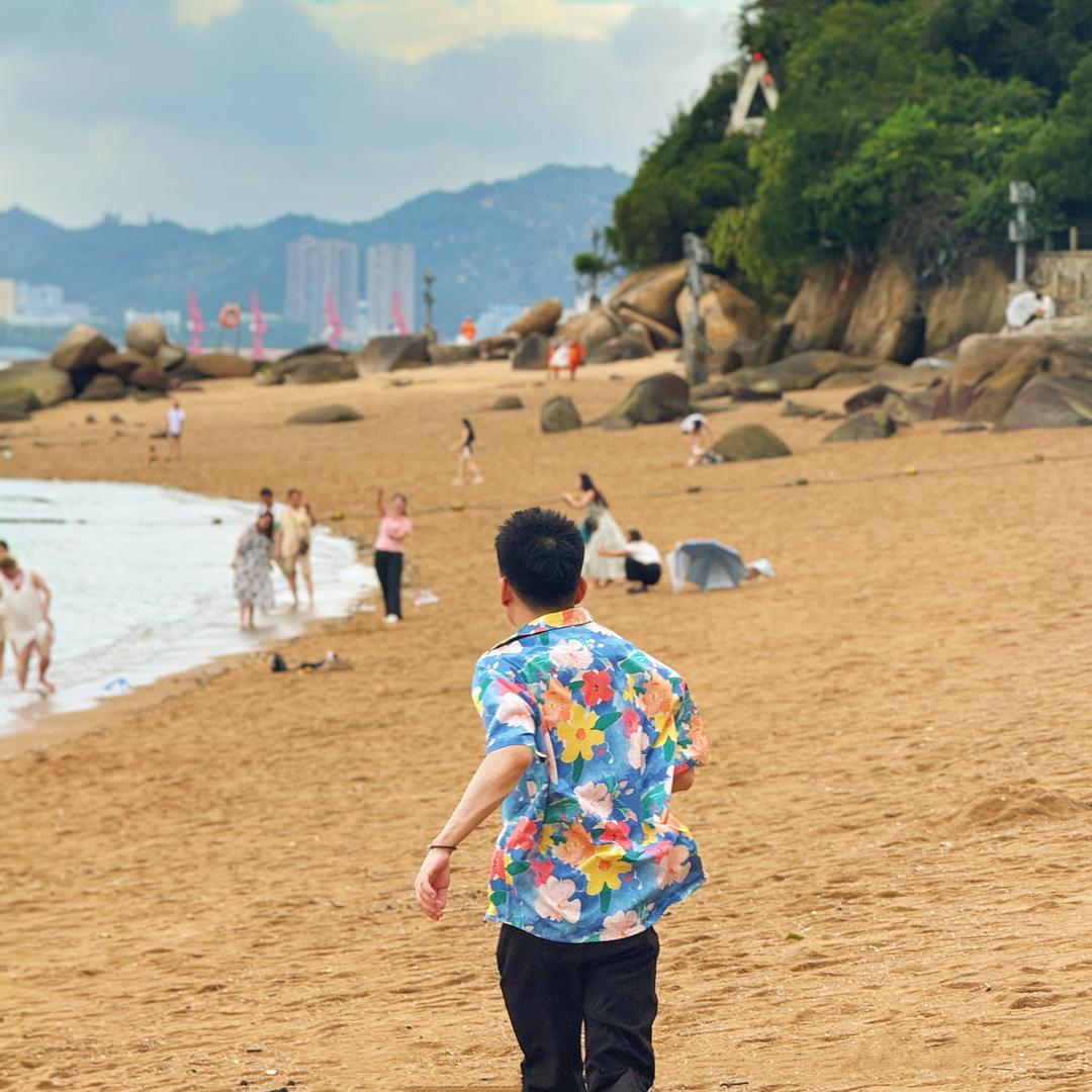 白金汉爵余筠