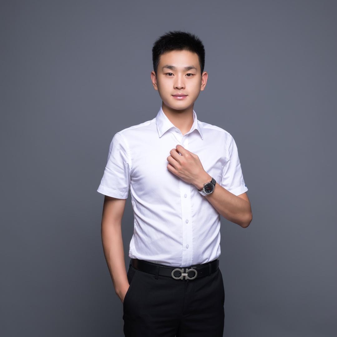 重庆金融余老师
