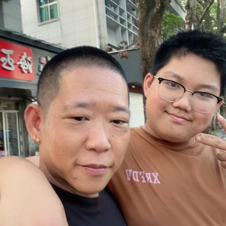 黑🐉龙