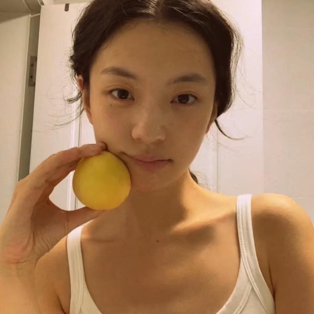 你看起来像笨蛋