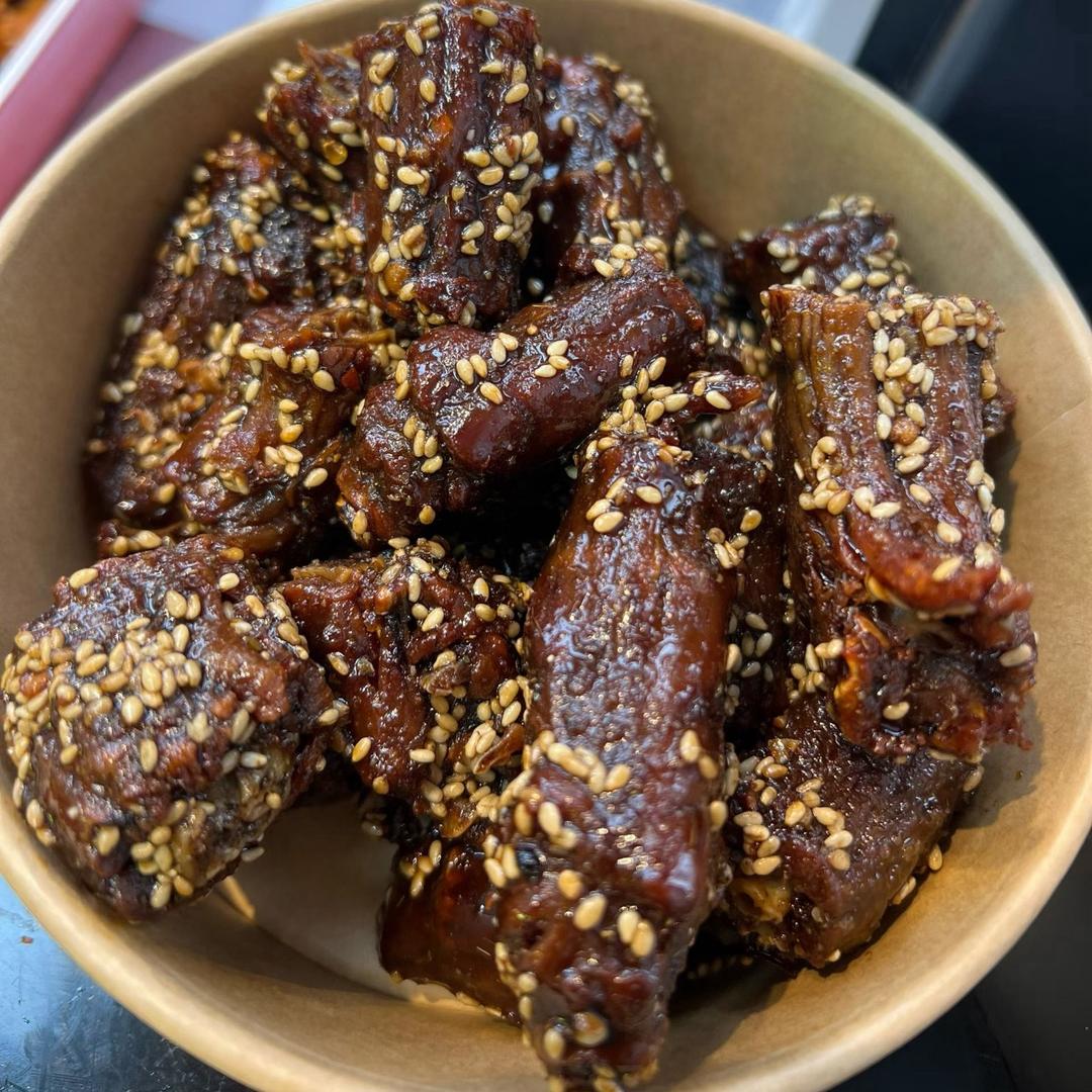 青岛首家糖醋鸭脖·冷吃麻辣串