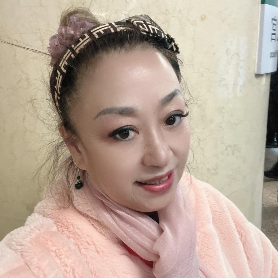 小香香，65年，🐍