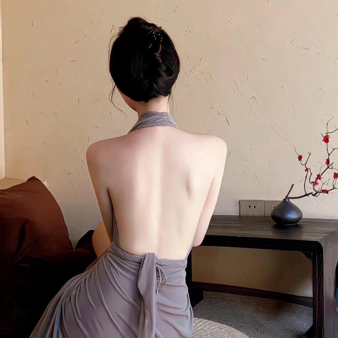 人妻